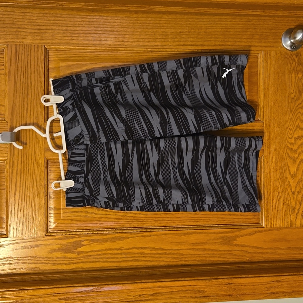 Puma youth Golf shorts size 12